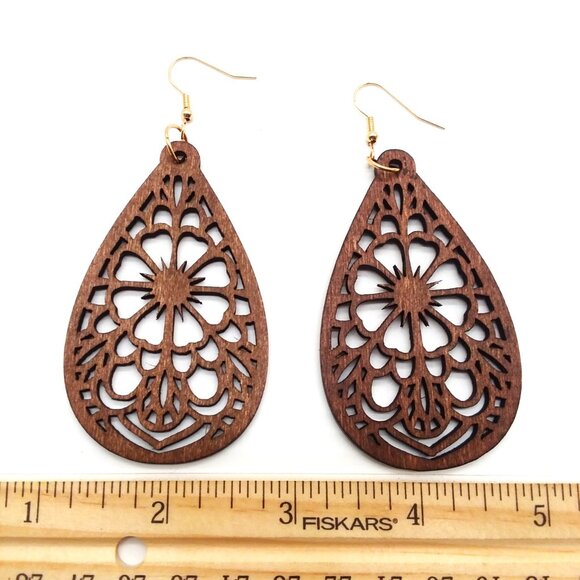 Earrings Wood Large Hollow Cut Dangle Boho Carved Hippie Trendy Stylish Flower - Picture 2 of 2